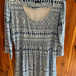 Reborn dress Size extra large spandex and polyester Colors blue and white